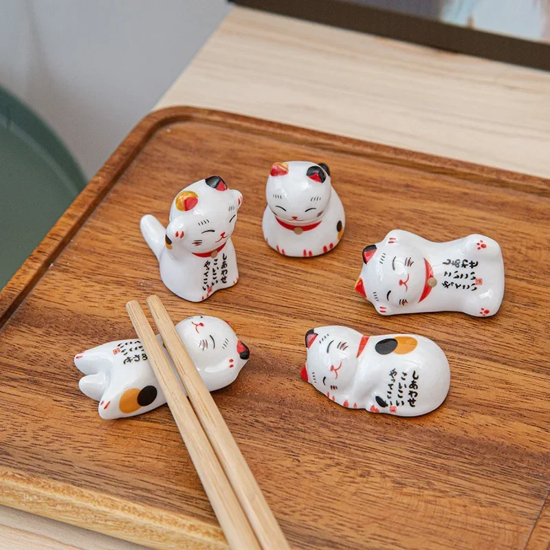 Chopstick Rest Ceramic - 1 Buah Kucing Keberuntungan Jepang Keramik
